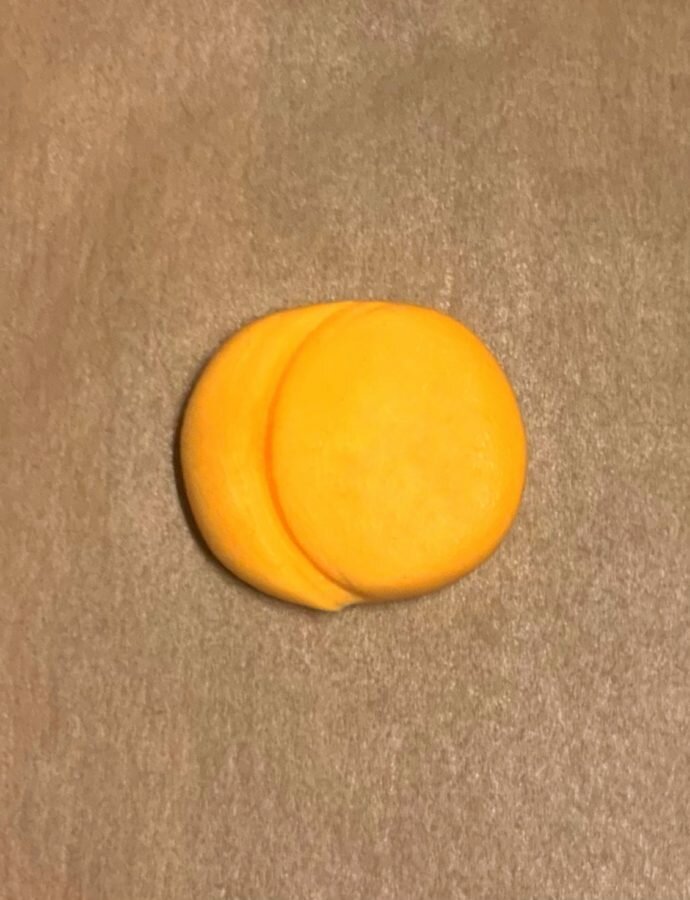 Half pumpkin fondant